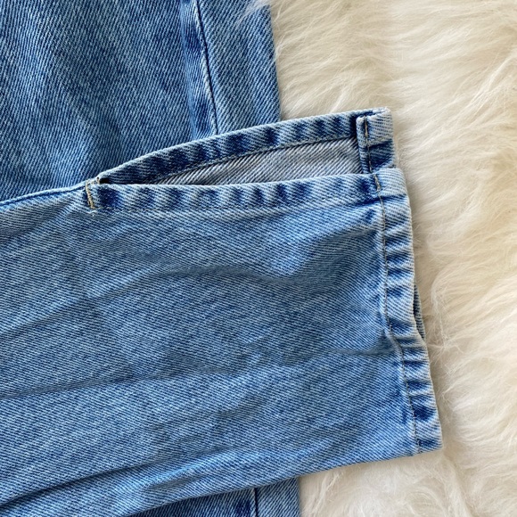 mom jean split hem light blue - Picture 3 of 3